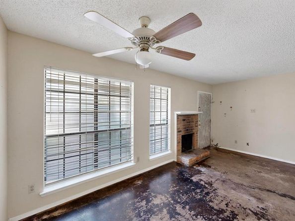1603 N Garrett Avenue  102, Dallas Texas 75206