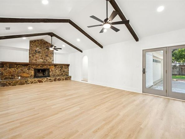 5016  Sugar Lake Road , Fort Worth Texas 76103