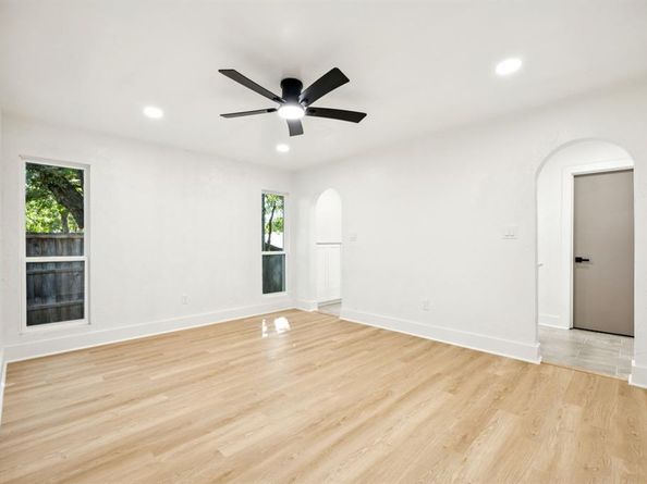 5016  Sugar Lake Road , Fort Worth Texas 76103
