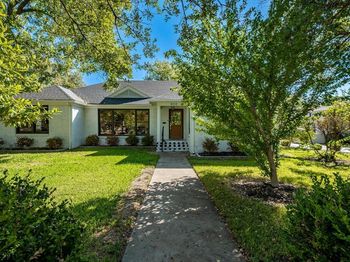 800 N Waddill Street 
