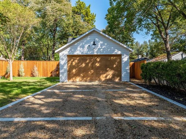 800 N Waddill Street , McKinney Texas 75069