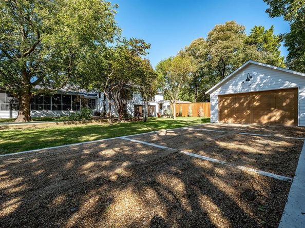 800 N Waddill Street , McKinney Texas 75069