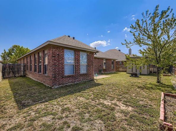 917  John Kennedy Drive , Saginaw Texas 76179