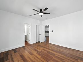 1629  Pine Street , Dallas Texas 75215