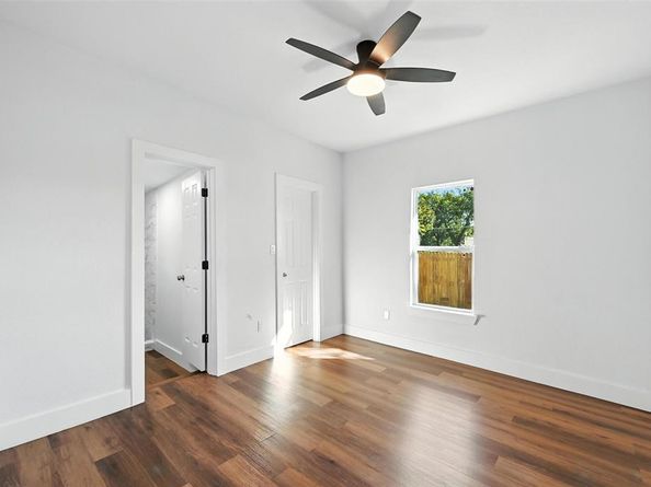 1629  Pine Street , Dallas Texas 75215