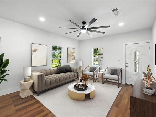 1629  Pine Street , Dallas Texas 75215