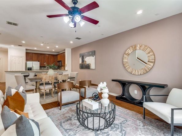 1600  Abrams Road  9, Dallas Texas 75214