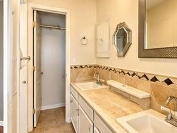 2919  Lourdes Street , Dallas Texas 75211