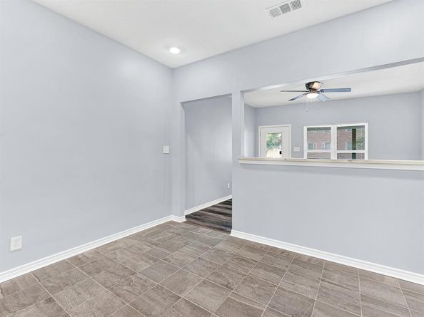 622 S Edgefield Avenue , Dallas Texas 75208