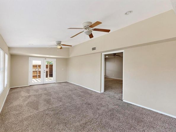 3819  Silver Maple Drive , Carrollton Texas 75007