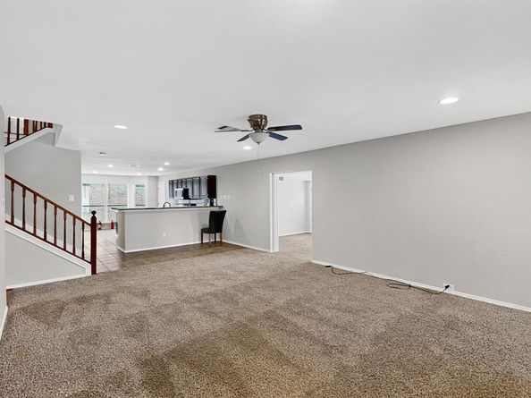 3819  Silver Maple Drive , Carrollton Texas 75007