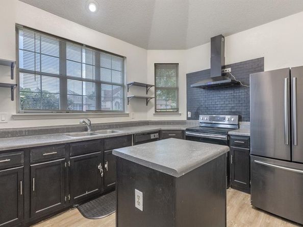 2402  Weatherby Drive , Mesquite Texas 75181