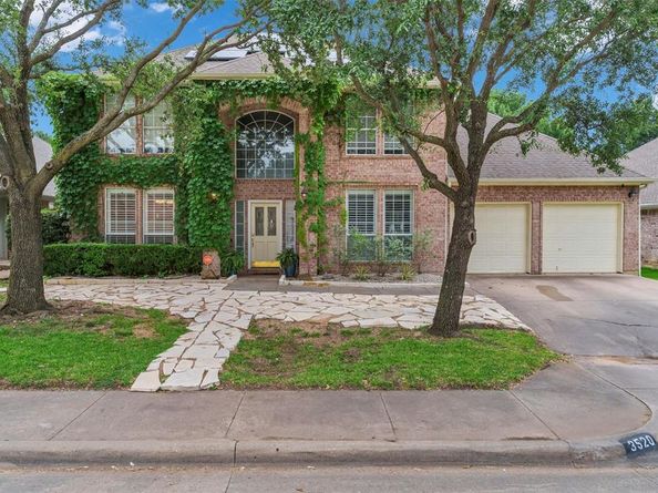 3520  Stone Creek Lane S, Fort Worth Texas 76137
