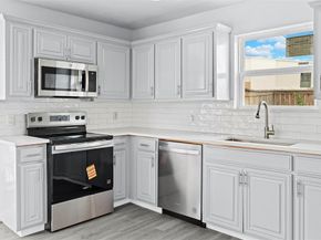619  White Swan Drive , Arlington Texas 76002
