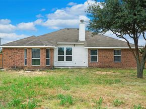 619  White Swan Drive , Arlington Texas 76002