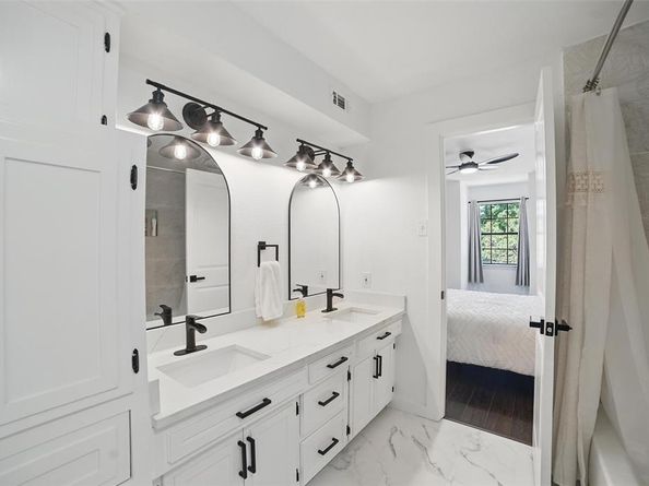 5332  Everglade Road , Dallas Texas 75227