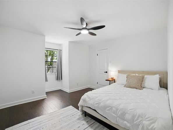 5332  Everglade Road , Dallas Texas 75227