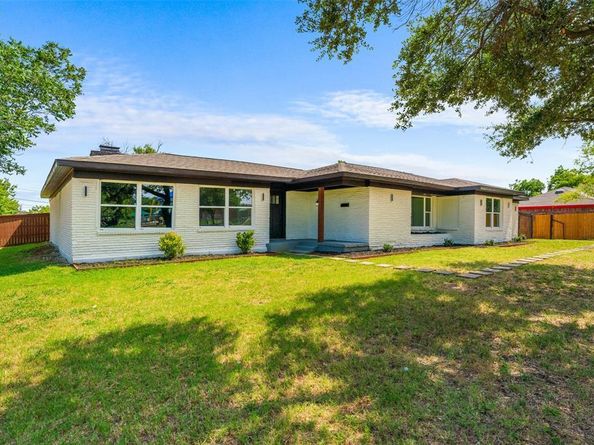 720  BURLESON Street , Grand Prairie Texas 75050