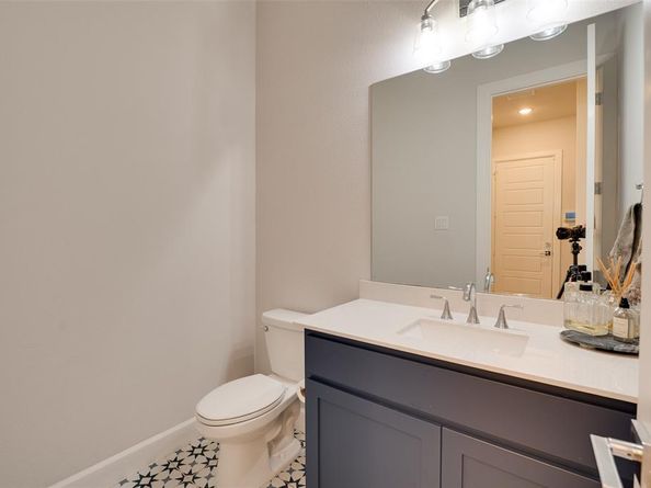 3568  Golden Bell Court , Heath Texas 75126
