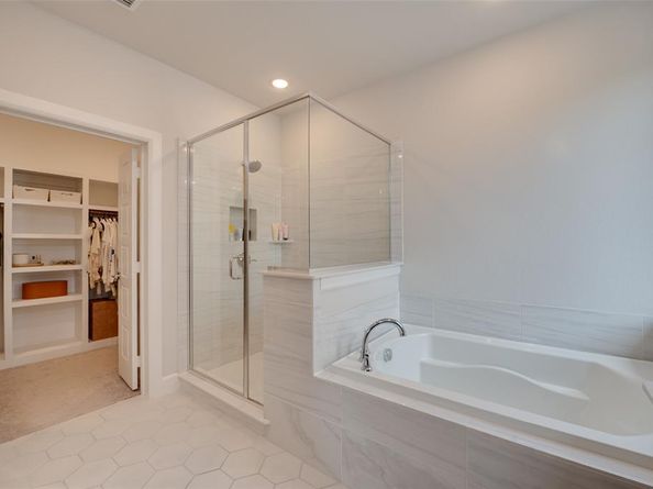 3568  Golden Bell Court , Heath Texas 75126
