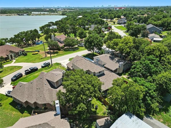 4520 N Shore Drive , The Colony Texas 75056