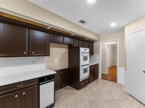 1317  Broadmoor Lane , Irving Texas 75061