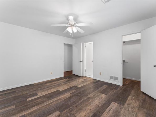 1317  Broadmoor Lane , Irving Texas 75061