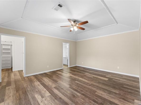 1317  Broadmoor Lane , Irving Texas 75061