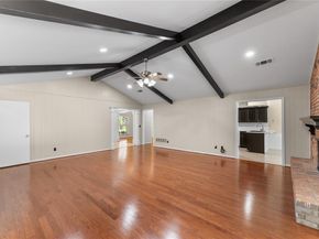 1317  Broadmoor Lane , Irving Texas 75061
