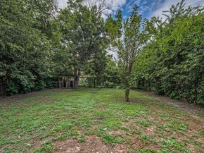 1236 E Powell Avenue , Fort Worth Texas 76104