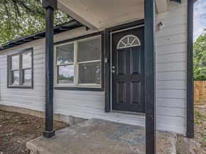 1236 E Powell Avenue , Fort Worth Texas 76104
