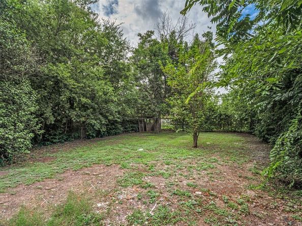 1236 E Powell Avenue , Fort Worth Texas 76104