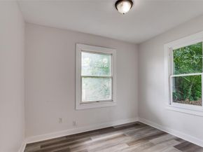 1236 E Powell Avenue , Fort Worth Texas 76104
