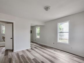 1236 E Powell Avenue , Fort Worth Texas 76104