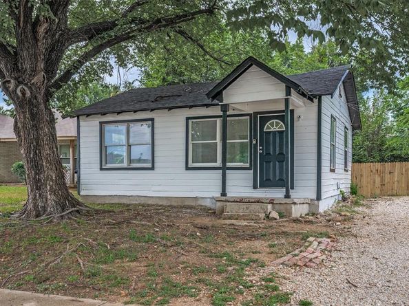 1236 E Powell Avenue , Fort Worth Texas 76104