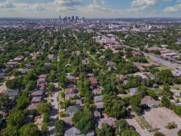 2250  Lipscomb Street , Fort Worth Texas 76110