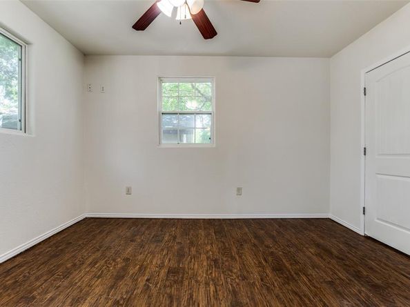 401 E Miller Road , Garland Texas 75041