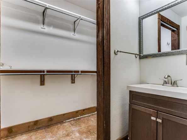 401 E Miller Road , Garland Texas 75041