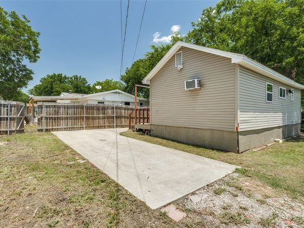 401 E Miller Road , Garland Texas 75041