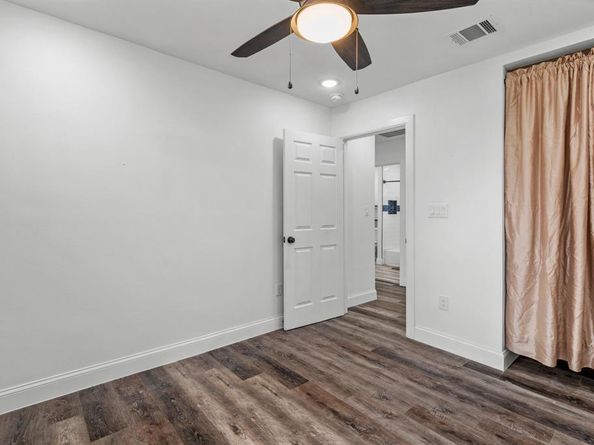 4136  Lisbon Street , Fort Worth Texas 76107