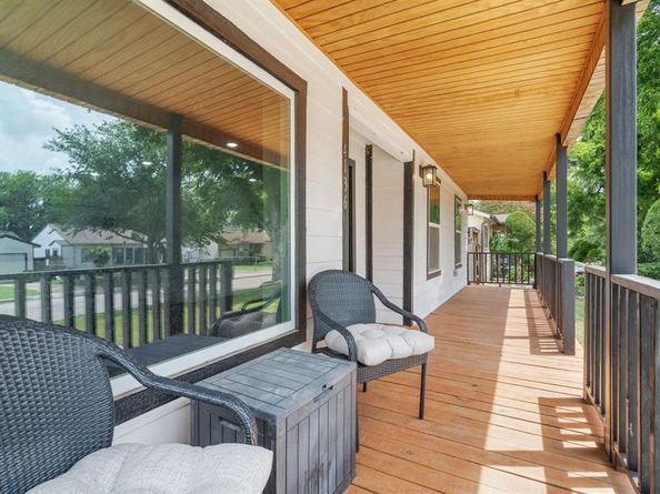 4136  Lisbon Street , Fort Worth Texas 76107