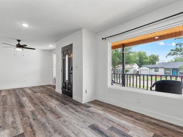 4136  Lisbon Street , Fort Worth Texas 76107