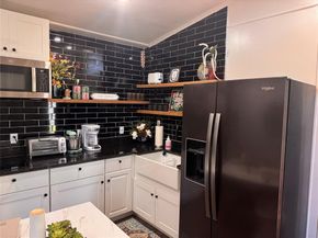 4136  Lisbon Street , Fort Worth Texas 76107