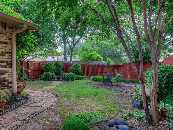 5610  Christie Lane , Garland Texas 75044