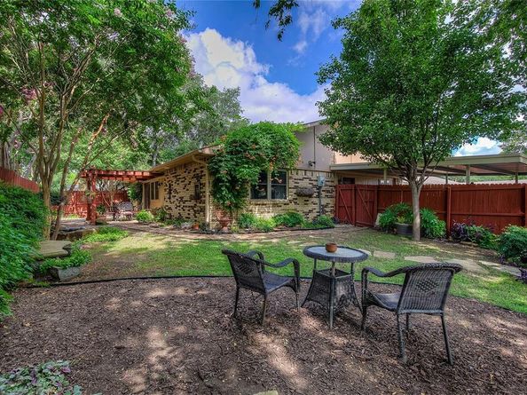 5610  Christie Lane , Garland Texas 75044