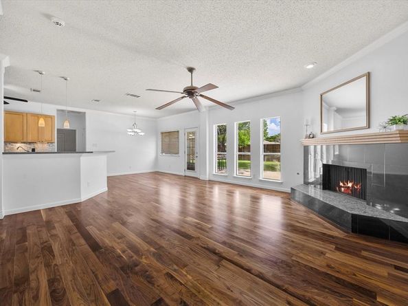 809  Oak Hollow Lane , Rockwall Texas 75087