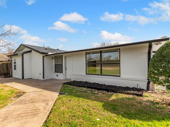1907  Sunridge Road , Carrollton Texas 75006