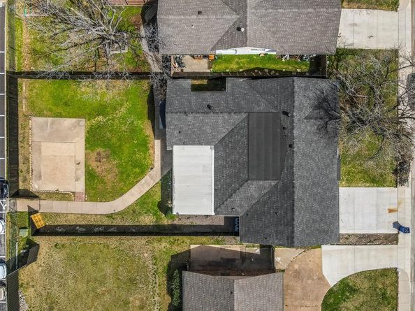 1907  Sunridge Road , Carrollton Texas 75006