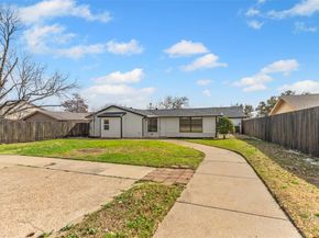 1907  Sunridge Road , Carrollton Texas 75006
