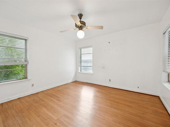 10136  San Juan Avenue , Dallas Texas 75228
